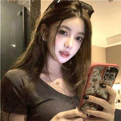 夏日午后的初缠爱恋